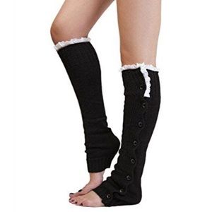 Tirain knitted leg warmers black cream lace NEW